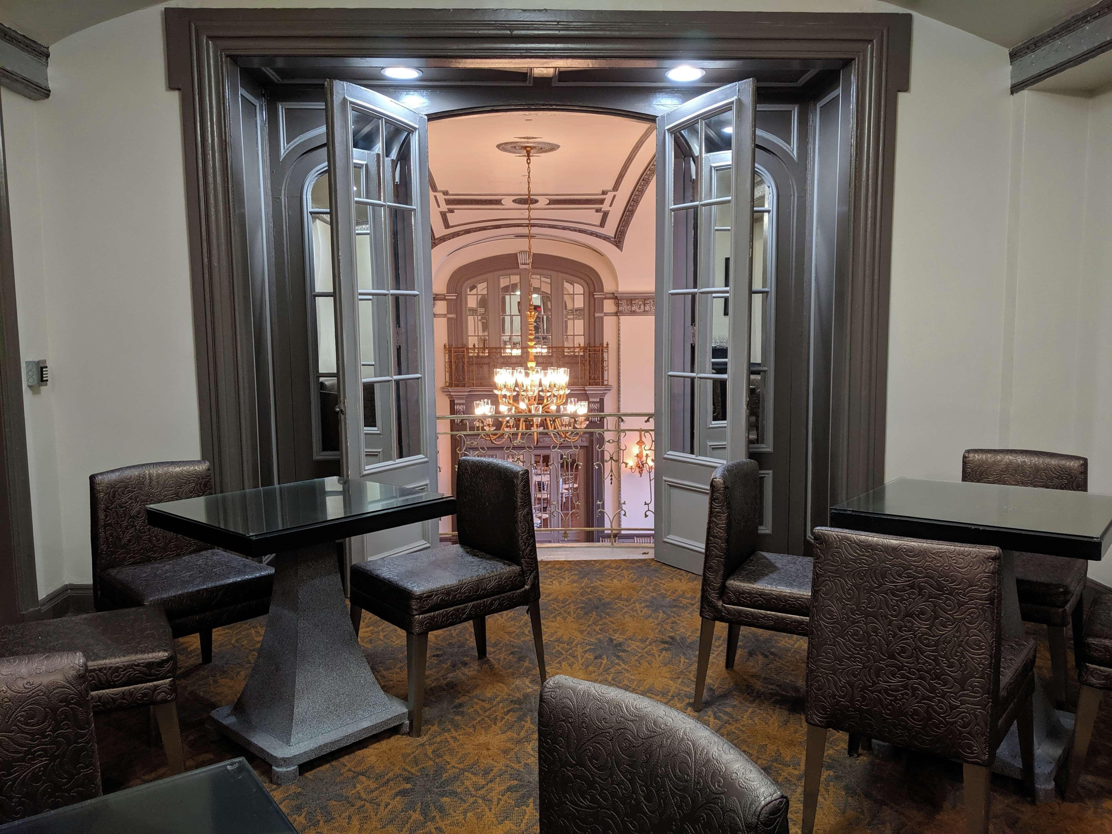 The Tudor Arms Hotel Cleveland - A Doubletree By Hilton Εξωτερικό φωτογραφία